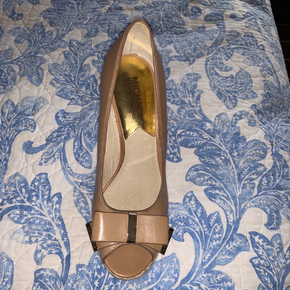 Michael Kors wedge heel sz 7